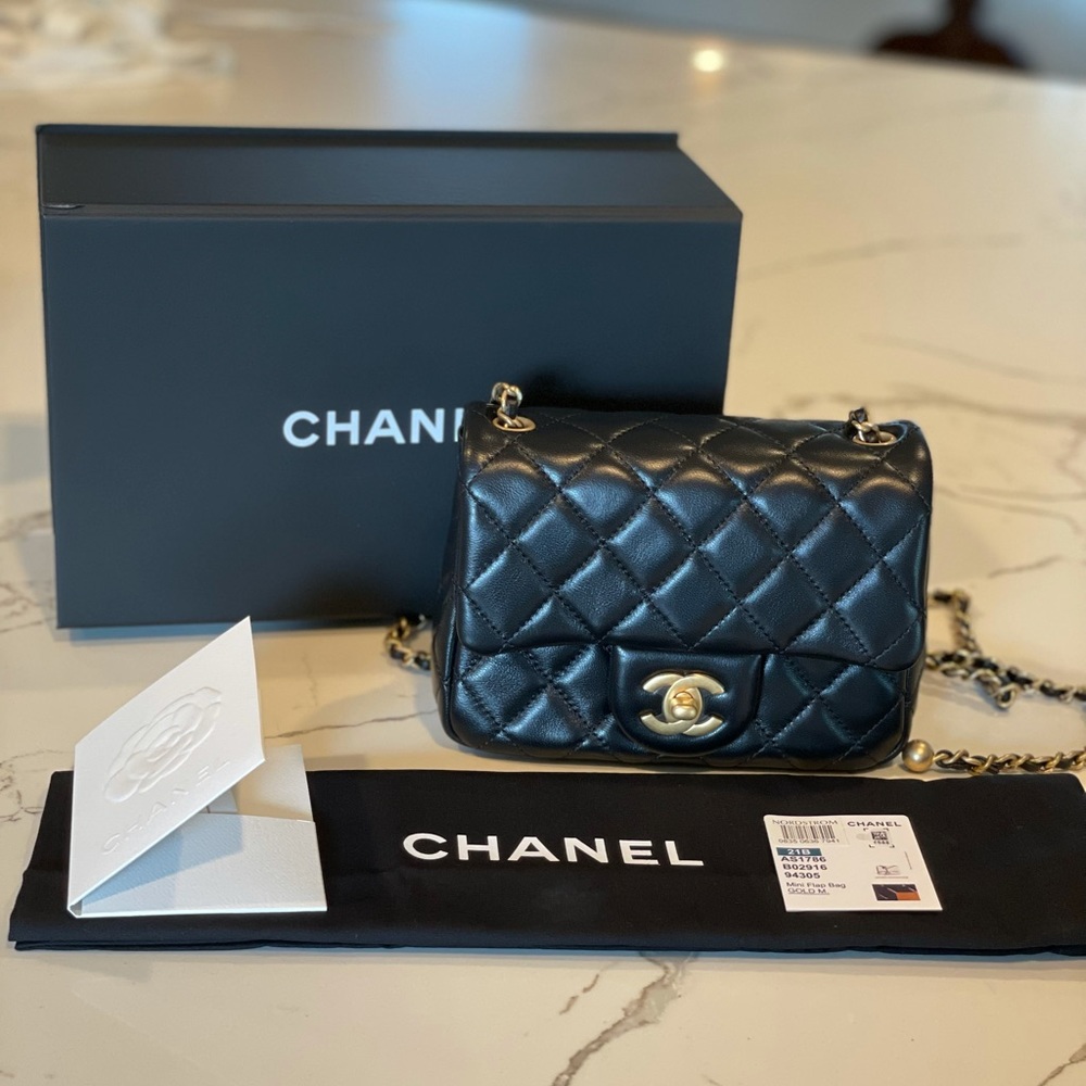 Chanel Pearl Crush Mini - Picture 12 of 15